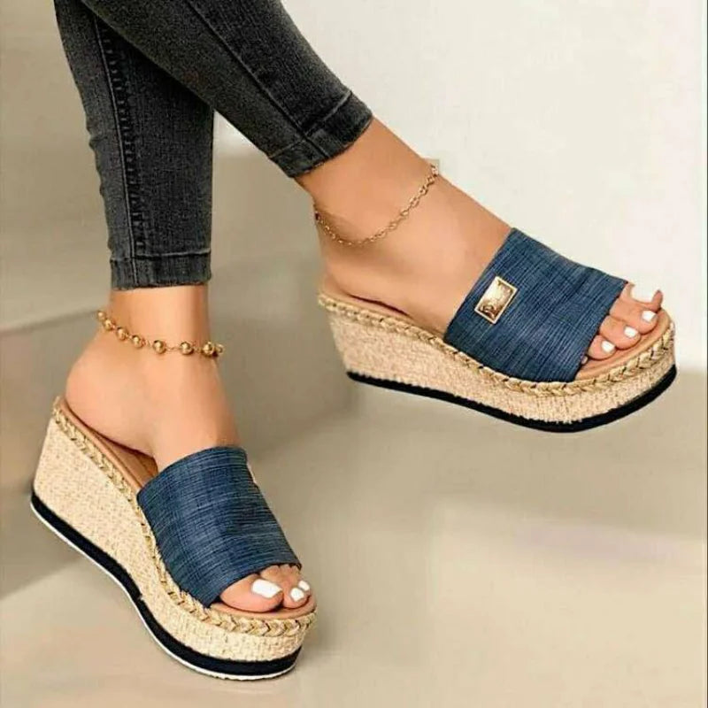 Summer Wedges Slippers Platform High Heels Women Slipper Ladies Outside Shoes Basic Clog Wedge Slipper Flip Flop Sandals